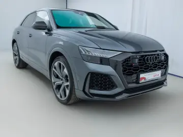 AUDI RSQ8 4.0 TFSI TIPT QUA MATRIX PANO HUD B&O 360