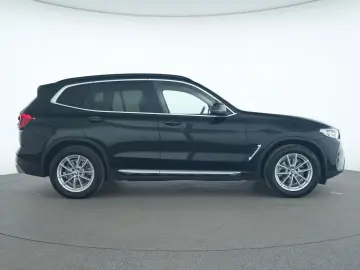 BMW X3 Panorama Kamera LED Harman-Kardon Tempomat