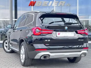 BMW X3 Leder Sportsitze Sitzheiz. 18 Zoll ToT-Winkel