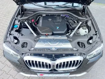 BMW X3 Leder Sportsitze Sitzheiz. 18 Zoll ToT-Winkel