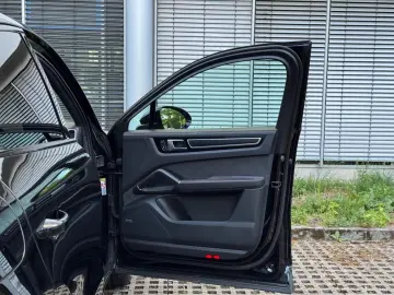 Porsche Cayenne GTS Coupe