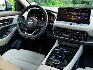 Nissan X-Trail e4ORCE Tekna