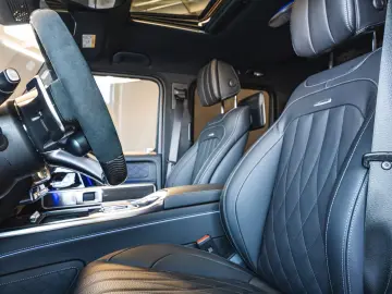 Mercedes-Benz G 63 AMG   A22   CARBON   FOND   SUPERIOR 2026