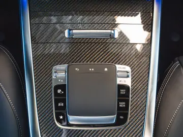 Mercedes-Benz G 63 AMG   A22   CARBON   FOND   SUPERIOR 2026