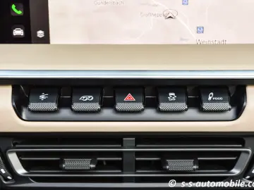 PORSCHE 992 Turbo S Cabrio Heritage Pure Lift Inno -10mm