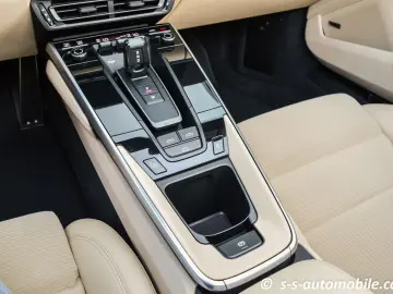 PORSCHE 992 Turbo S Cabrio Heritage Pure Lift Inno -10mm