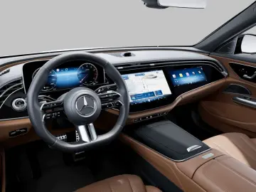 MERCEDES-BENZ E 200 AMG Premium  HiFi 4D HuD SuperSc…