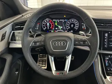 Audi RSQ8 RS Q8 TFSI qu.  HD-Matrix