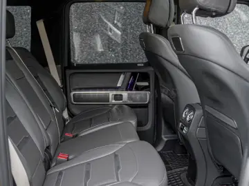 Mercedes-Benz G63 AMG Desert Sand BRABUS CARBON