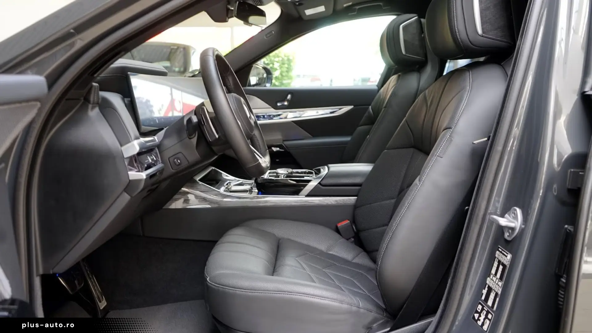 BMW 740d xDrive M Sport PRO TV   Finanțare Leasing