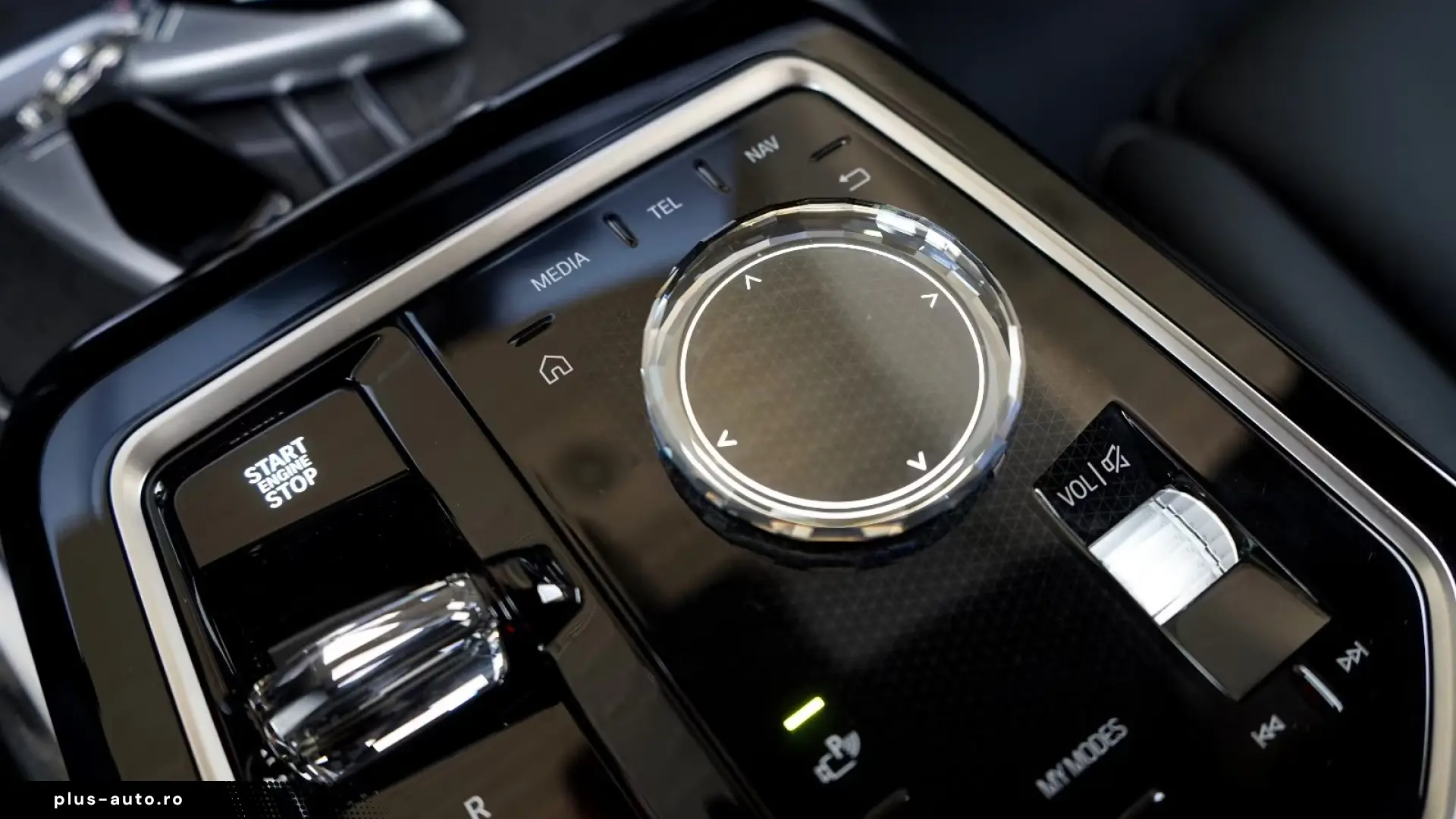 BMW 740d xDrive M Sport PRO TV   Finanțare Leasing