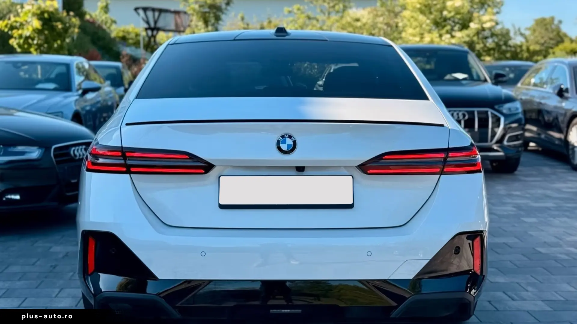 BMW 520d M Sport PRO Iconic Harman   Finanțare Leasing