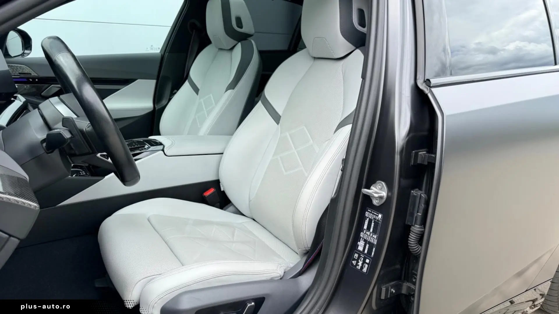 BMW 520d xDrive M Sport   Finanțare Leasing
