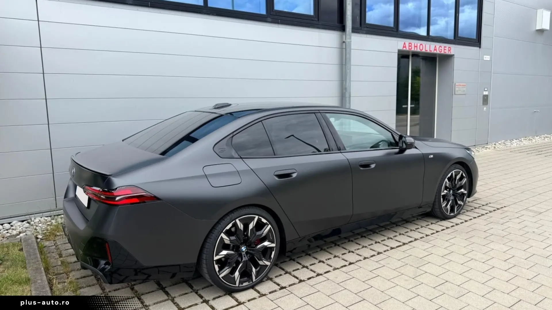 BMW 520d xDrive M Sport   Finanțare Leasing