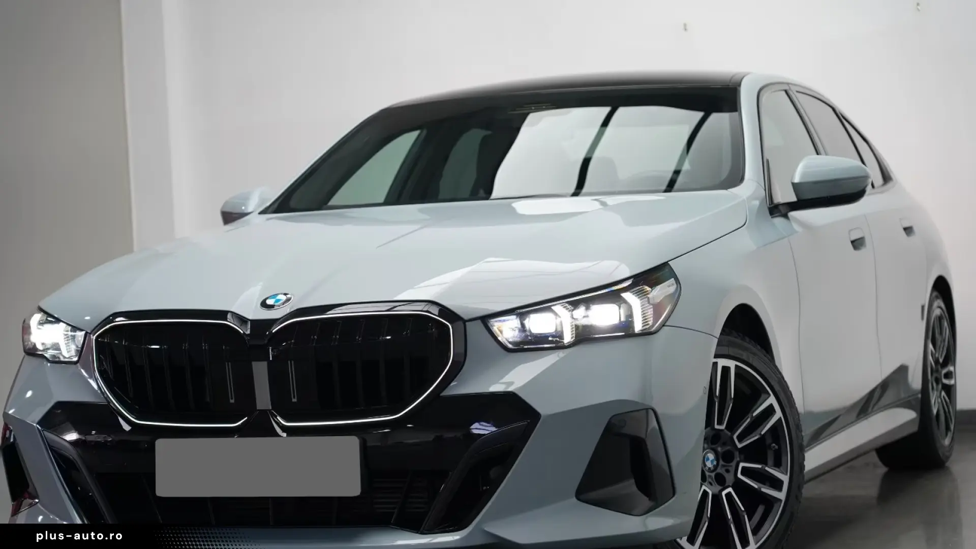 BMW 520d xDrive M Sport Pano 360   Finanțare Leasing