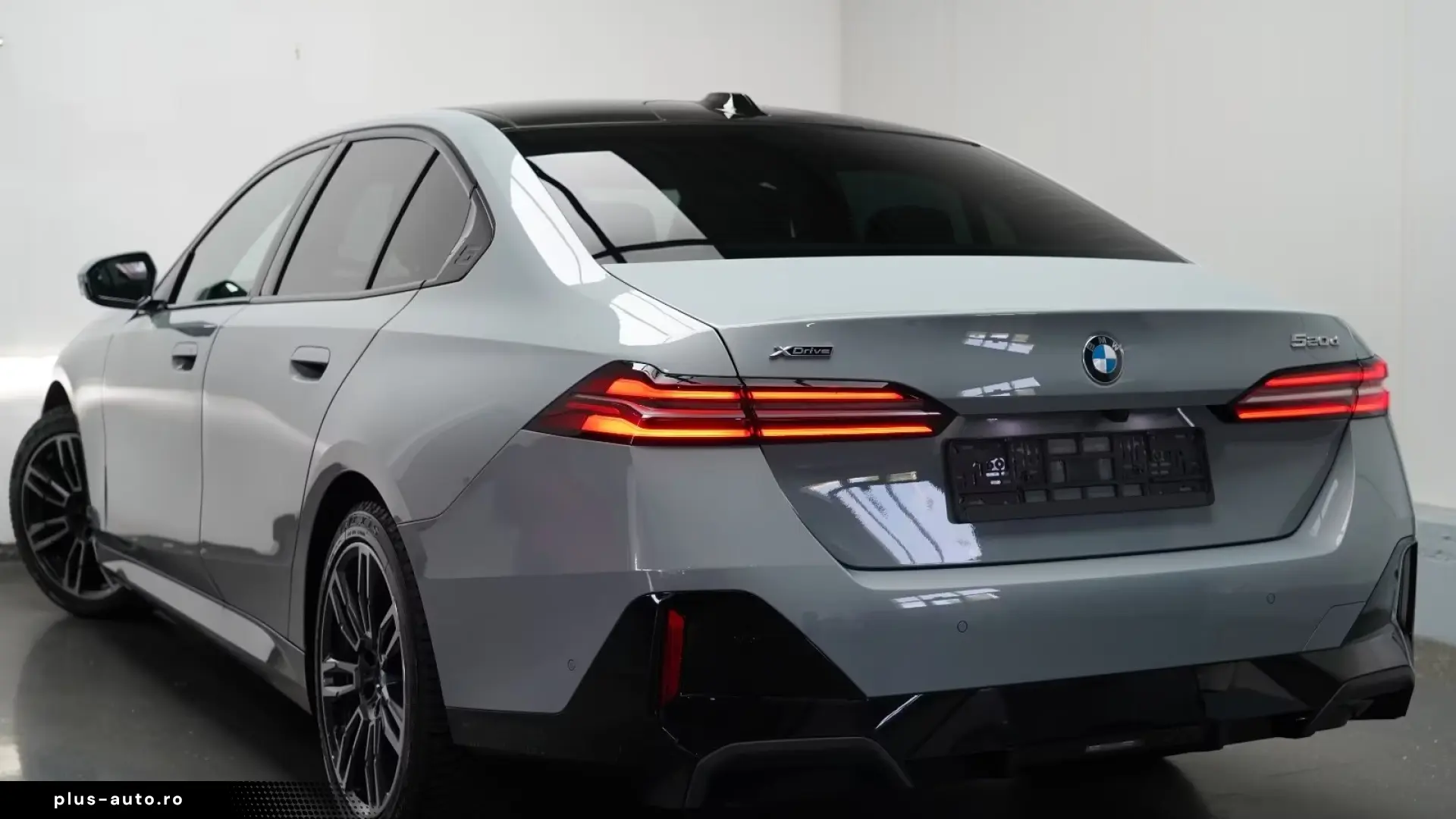 BMW 520d xDrive M Sport Pano 360   Finanțare Leasing