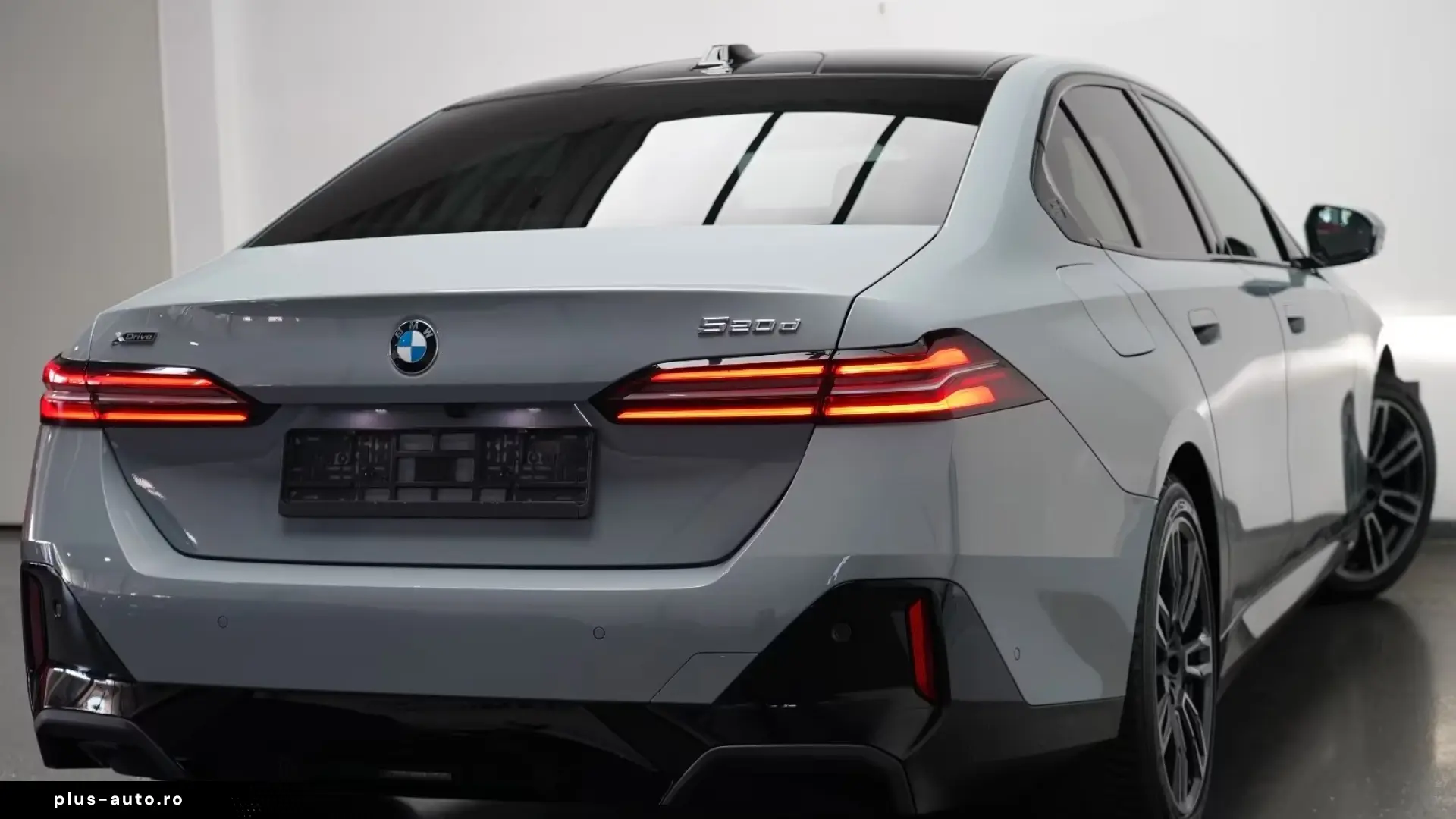 BMW 520d xDrive M Sport Pano 360   Finanțare Leasing