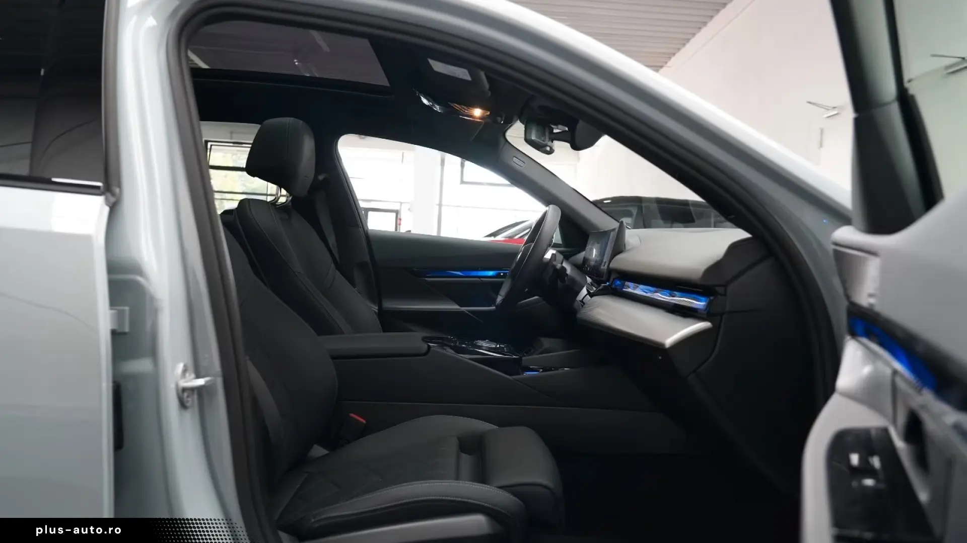 BMW 520d xDrive M Sport Pano 360   Finanțare Leasing