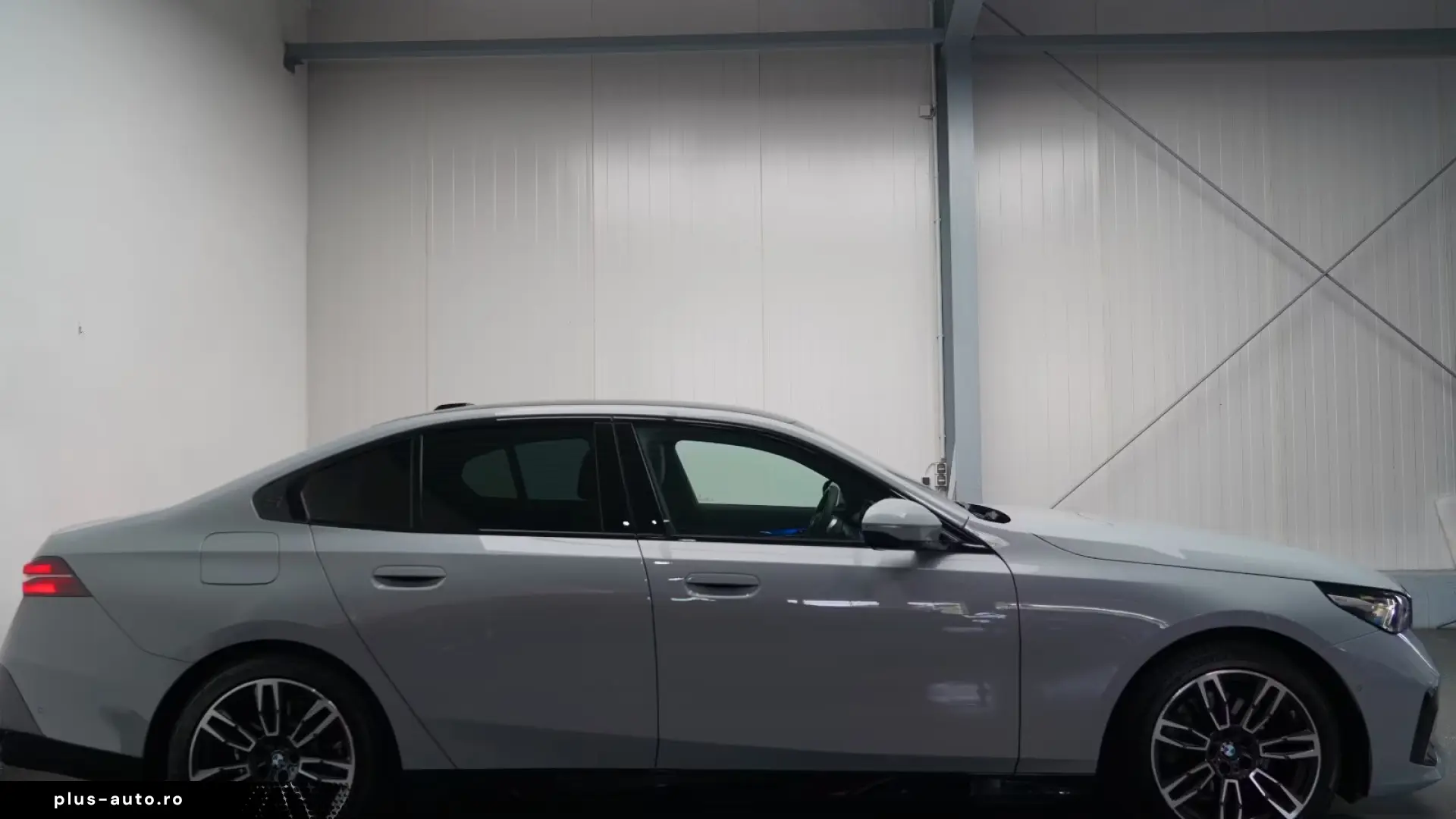 BMW 520d xDrive M Sport Pano 360   Finanțare Leasing