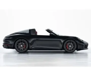 PORSCHE 992 (911) Targa 4S