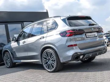 BMW X5 xDrive30d M Sport HUD PANO ACC AHK 360 KAM