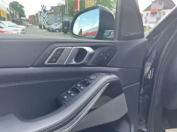 BMW X5 30DxD MSPORT-PRO PANO 2ACHS INTEGRAL SOFT HK