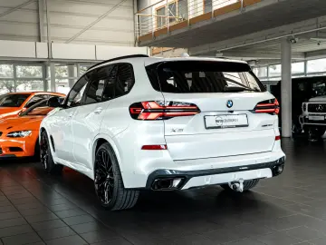 BMW X530d M Sport Memo AHK Pano HUD Brown 7-Seat