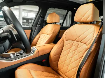 BMW X530d M Sport Memo AHK Pano HUD Brown 7-Seat