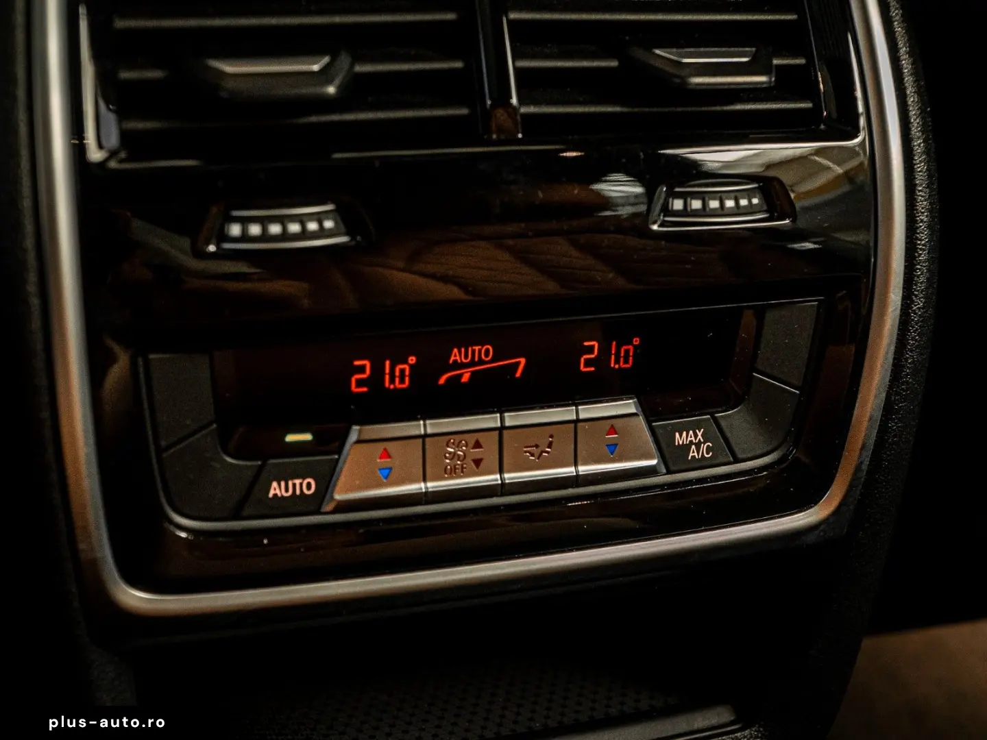 BMW X530d M Sport Memo AHK Pano HUD Brown 7-Seat