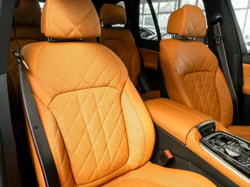 BMW X530d M Sport Memo AHK Pano HUD Brown 7-Seat