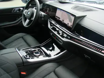 BMW X5 M60 i V8 M-Sport Pro xDrive Exclusiv Pano Luf