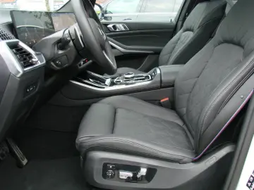 BMW X5 M60 i V8 M-Sport Pro xDrive Exclusiv Pano Luf