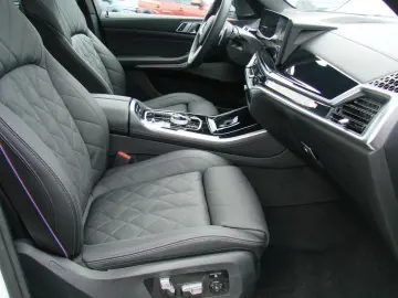 BMW X5 M60 i V8 M-Sport Pro xDrive Exclusiv Pano Luf