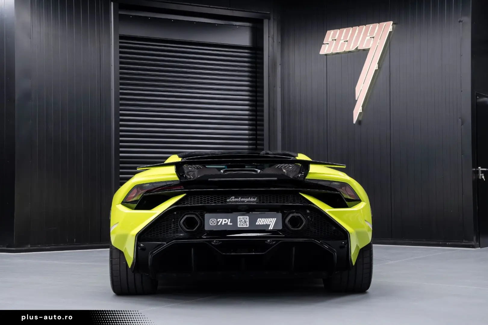 LAMBORGHINI Huracán Tecnica V10 639PS Carbon 3.100km