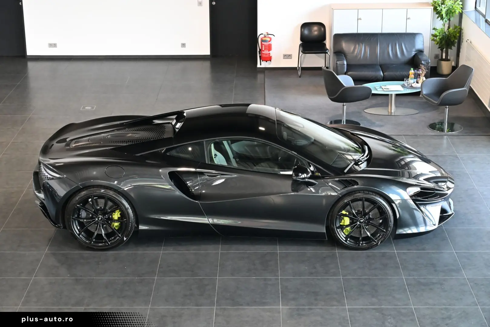 MCLAREN Artura Clubsport Vision Technology Practicality