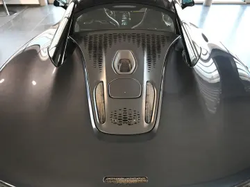 MCLAREN Artura Clubsport Vision Technology Practicality