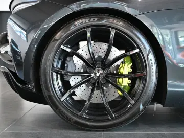MCLAREN Artura Clubsport Vision Technology Practicality