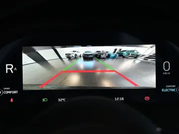 MCLAREN Artura Clubsport Vision Technology Practicality