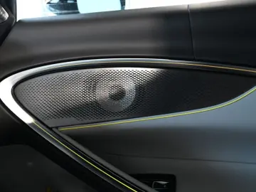 MCLAREN Artura Clubsport Vision Technology Practicality