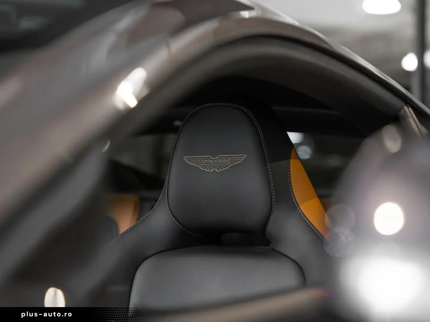 ASTON MARTIN DB12 Coupe Aston Martin Hamburg