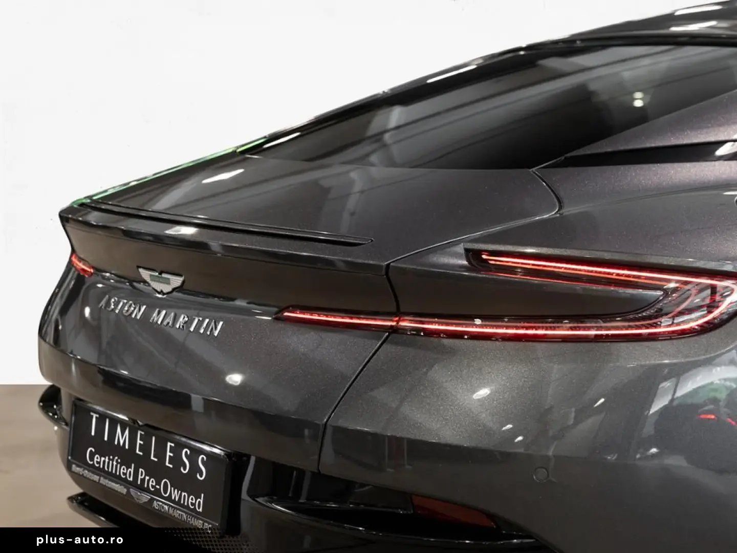 ASTON MARTIN DB12 Coupe Aston Martin Hamburg