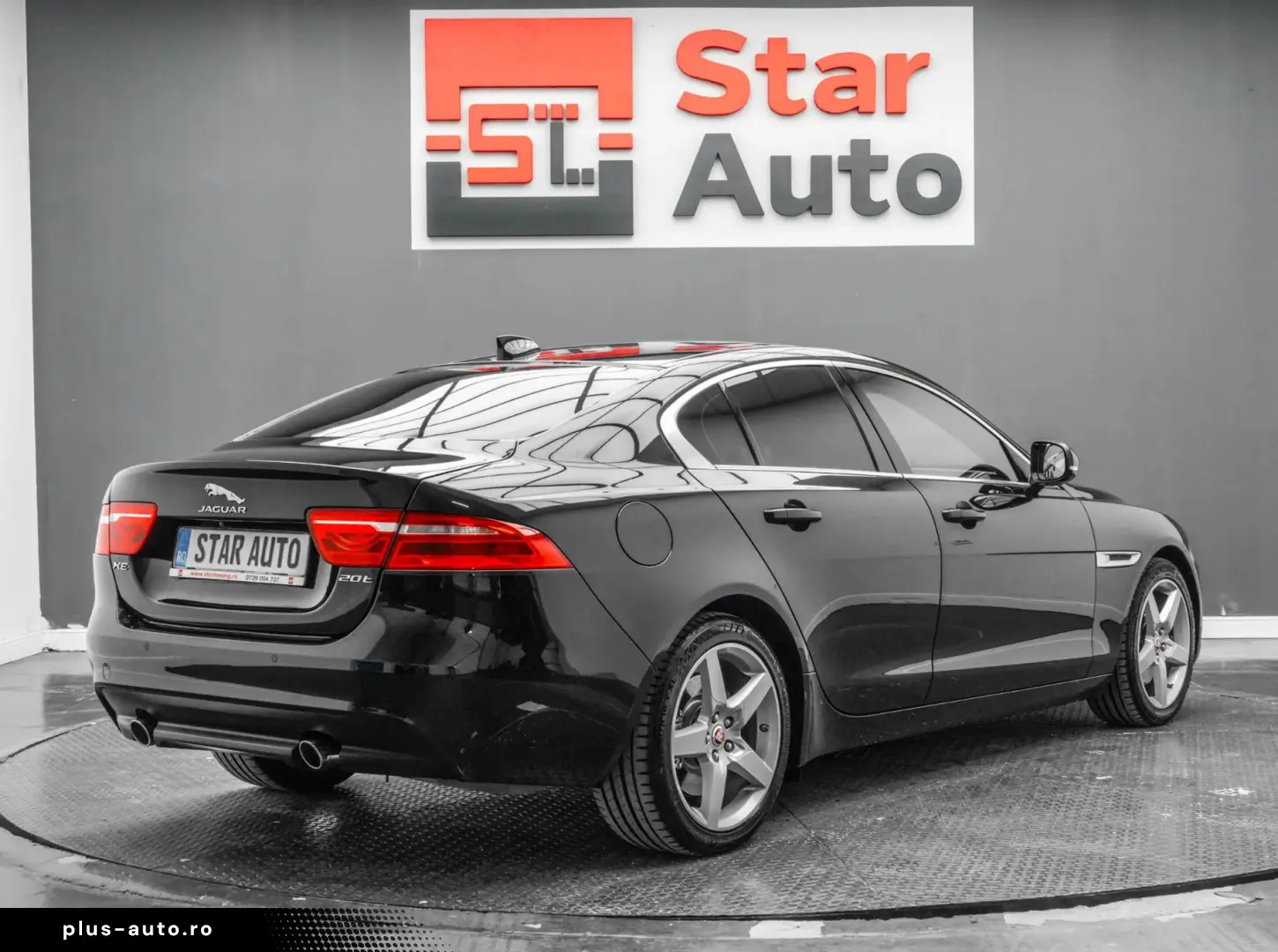 Jaguar Xe