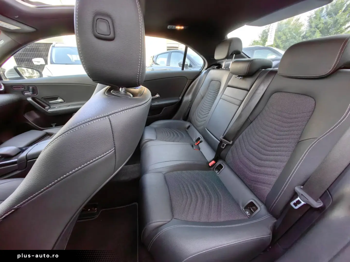 Mercedes-Benz A-180