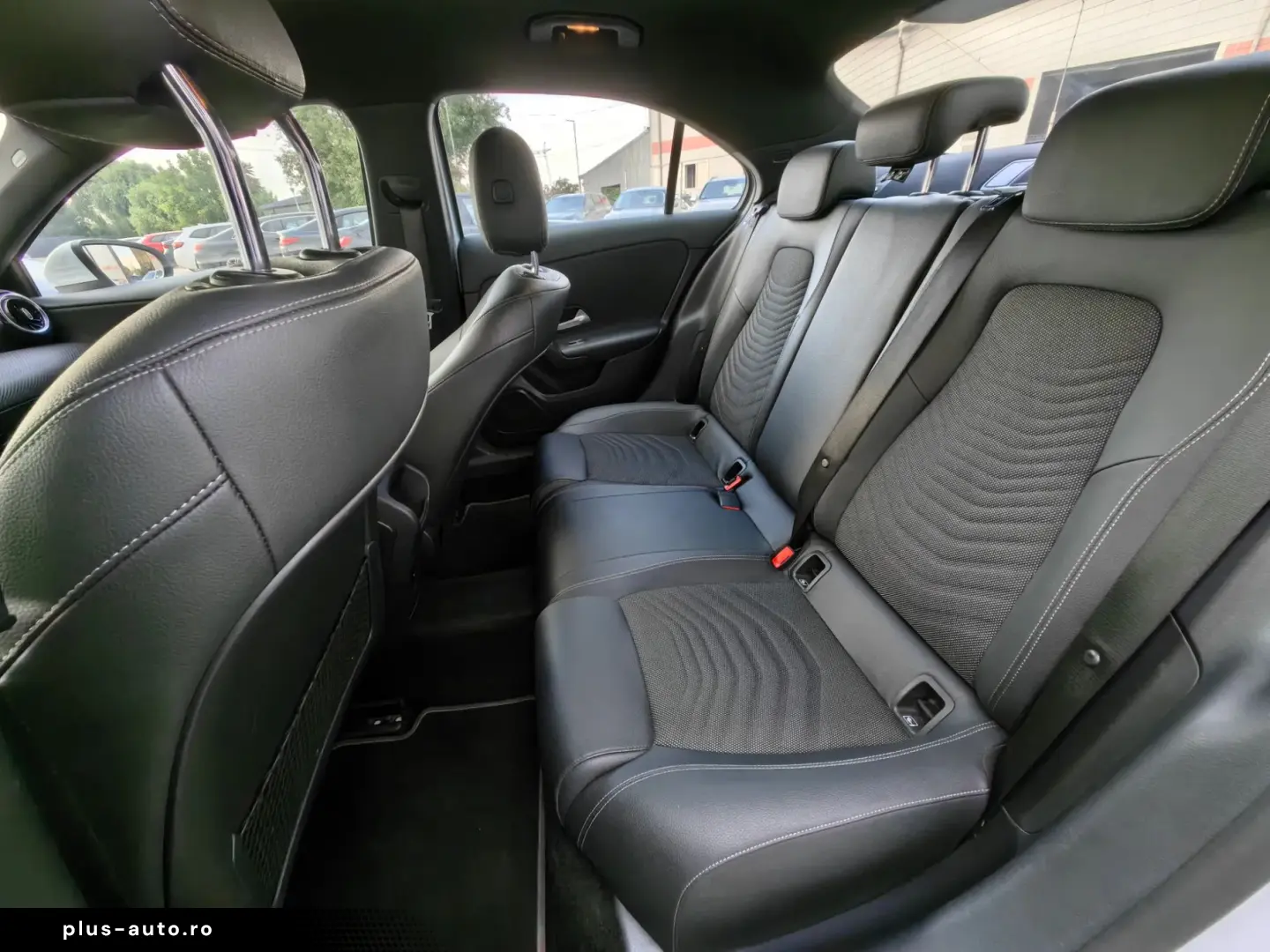 Mercedes-Benz A-180
