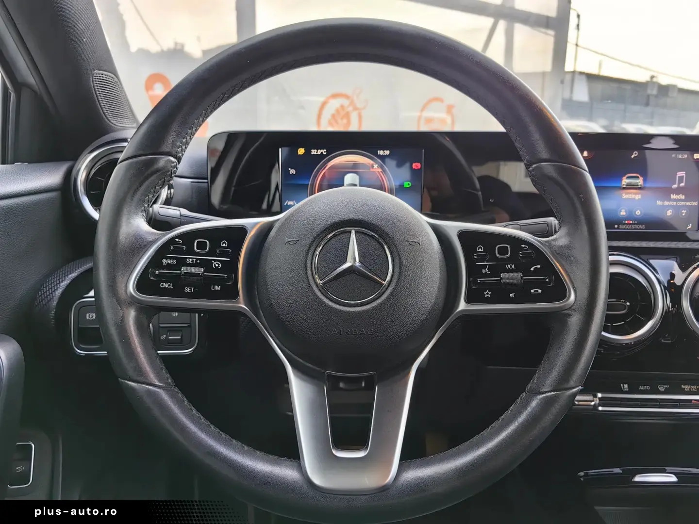 Mercedes-Benz A-180