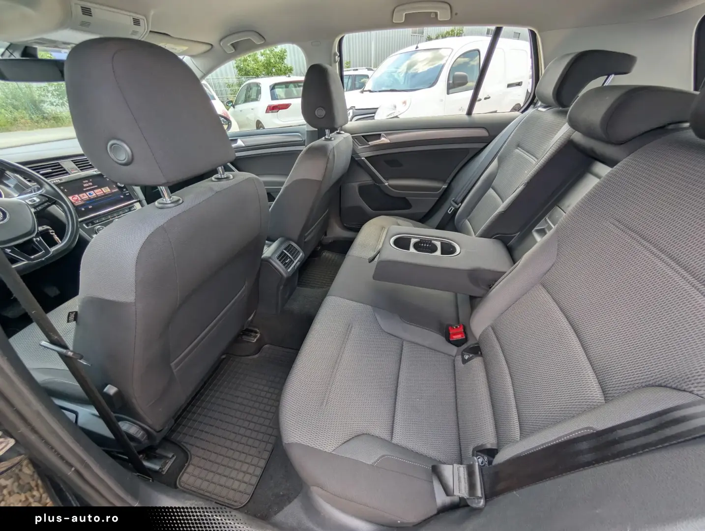 Volkswagen Golf   1.6 TDI DSG 115CP   2017   TVA Deductibil