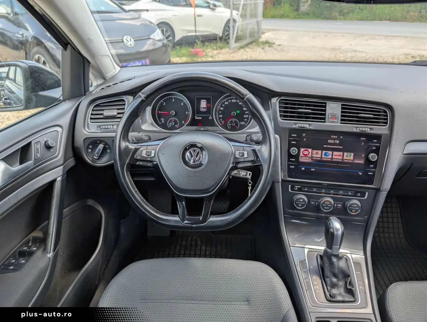 Volkswagen Golf   1.6 TDI DSG 115CP   2017   TVA Deductibil