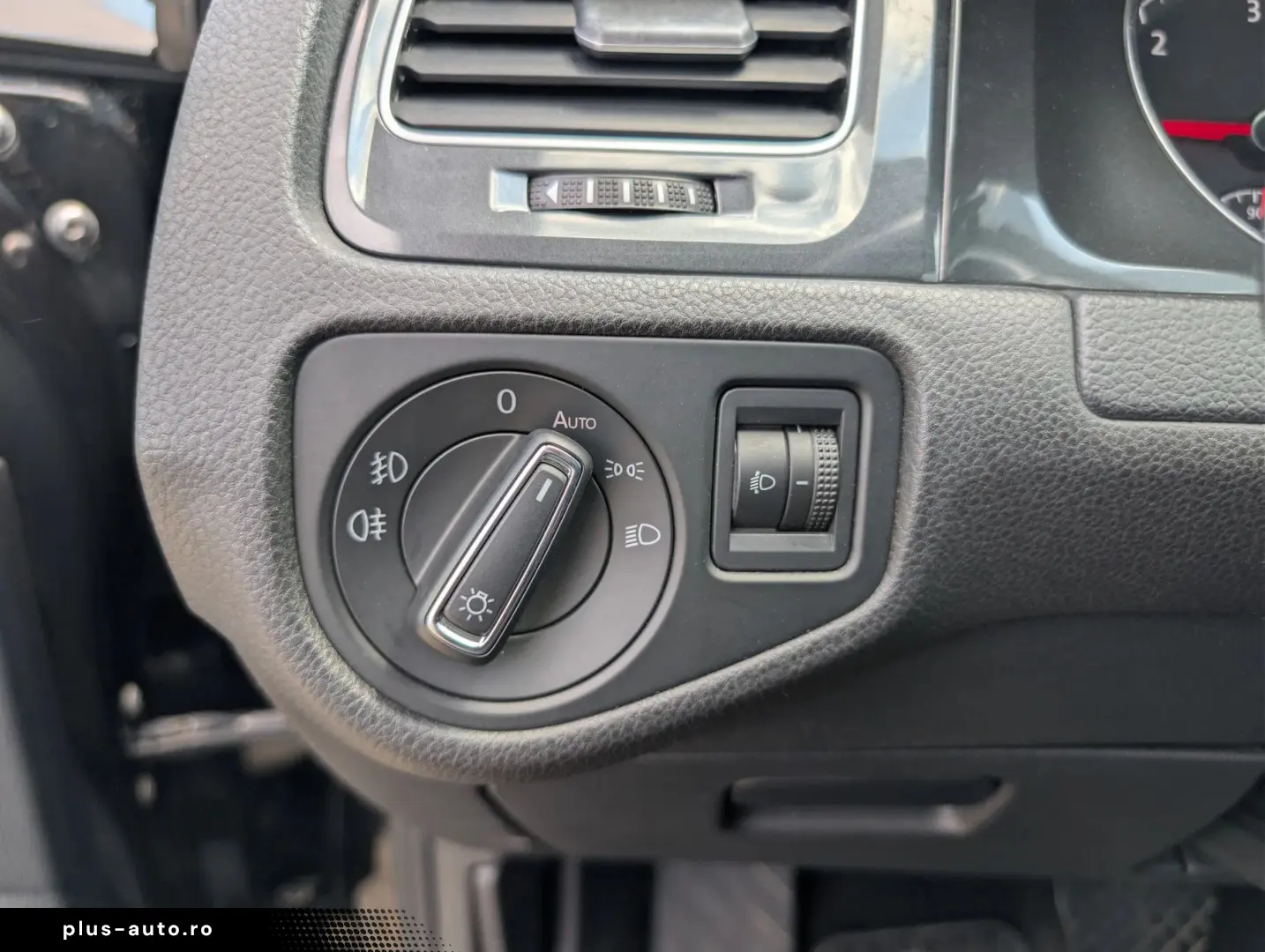 Volkswagen Golf   1.6 TDI DSG 115CP   2017   TVA Deductibil