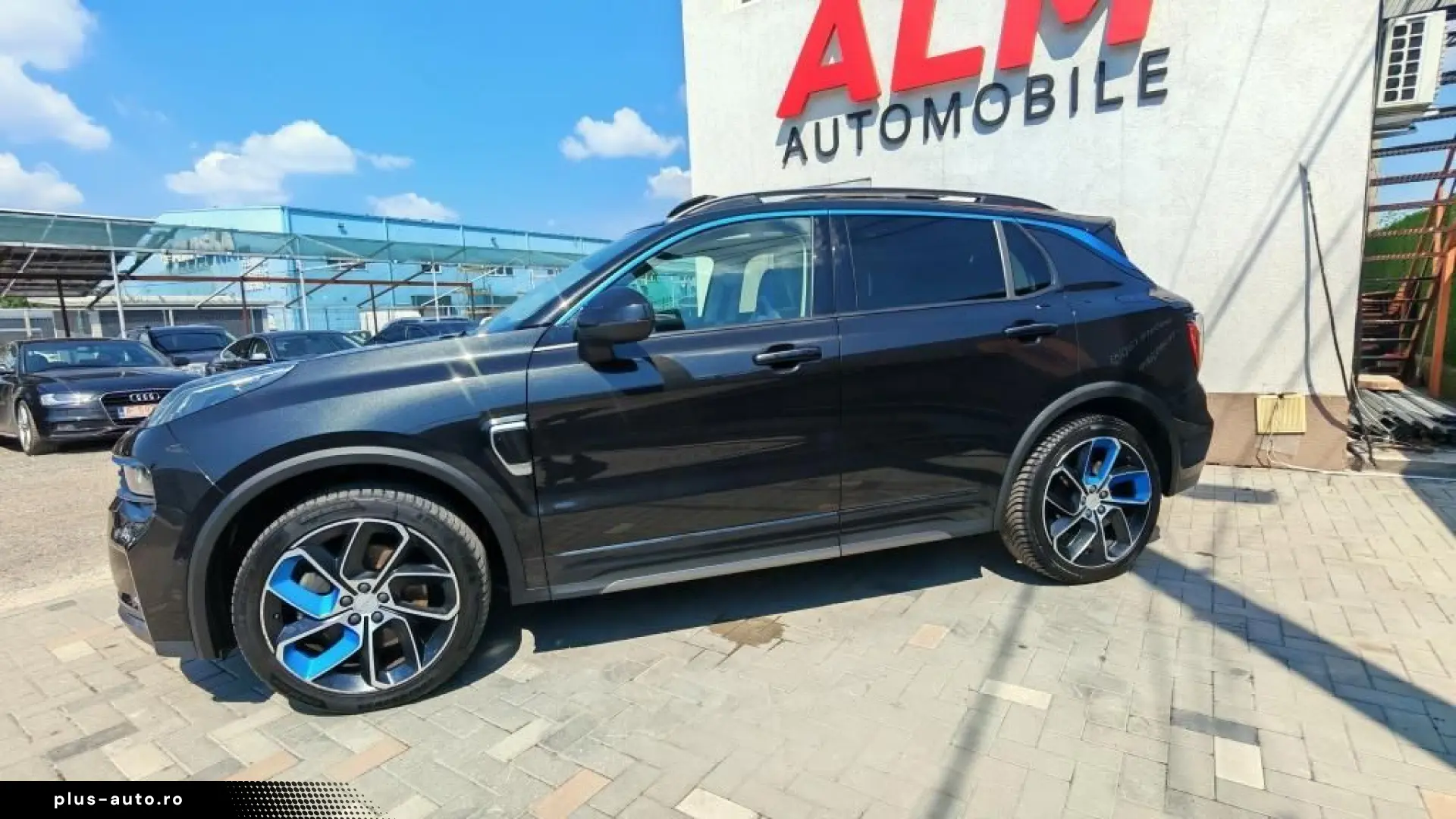 Lynk-Co 01