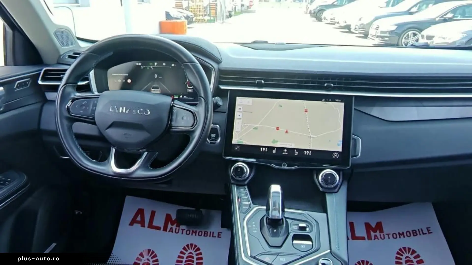 Lynk-Co 01